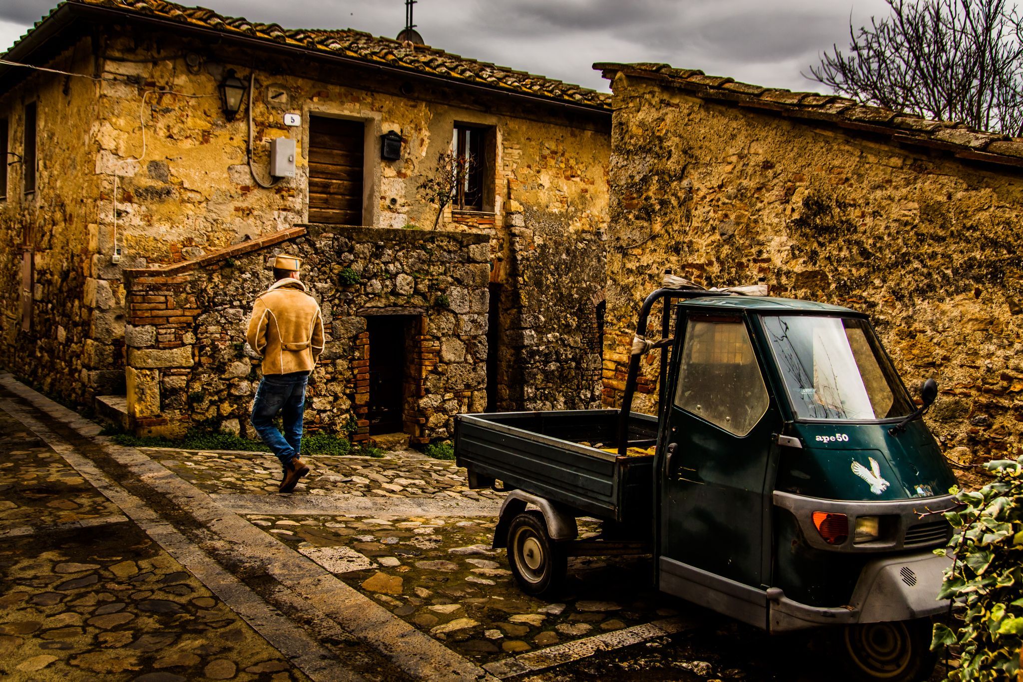 Streets of Monterriggioni, Italy
