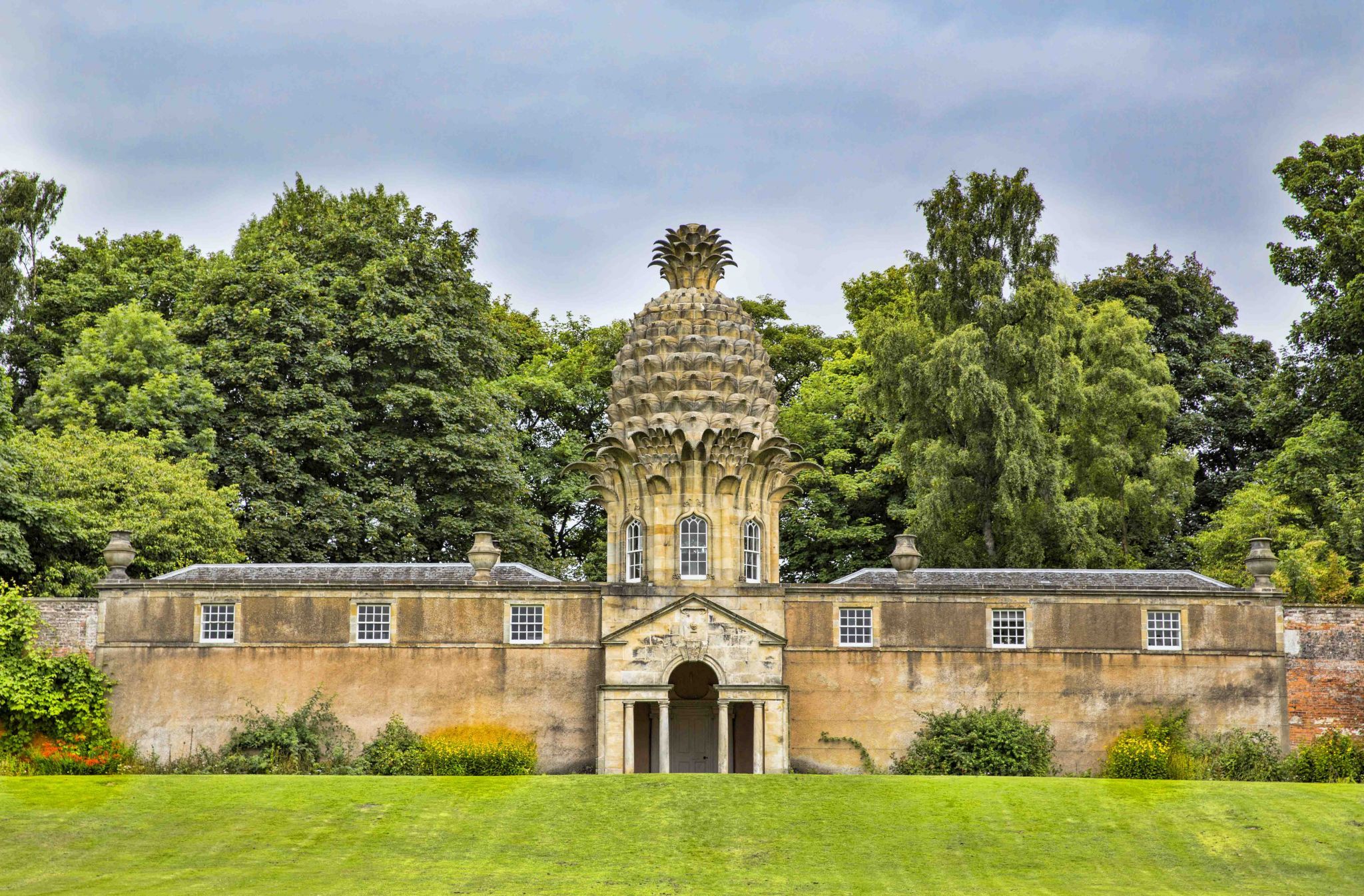 The Dunmore Pineapple, United Kingdom