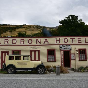 Cardona Hotel, New Zealand