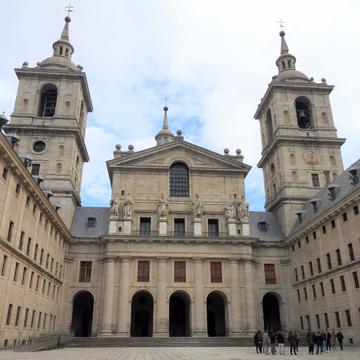 Courtyard of Basílica Monasterio San Lorenzo  Escorial, Spain