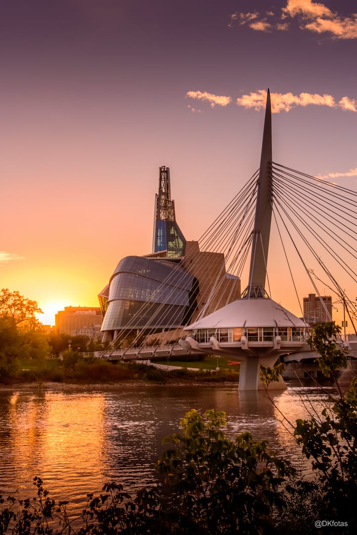 Riel Esplanade, Canada