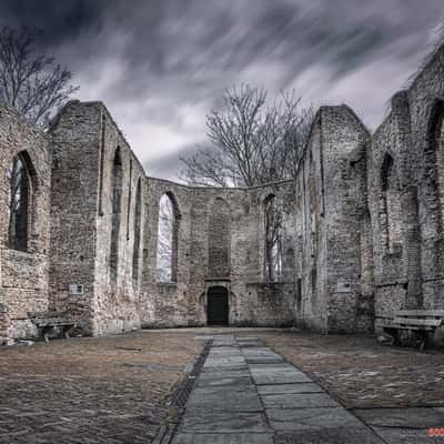 Ruïnekerk in Oude Niedorp, Netherlands