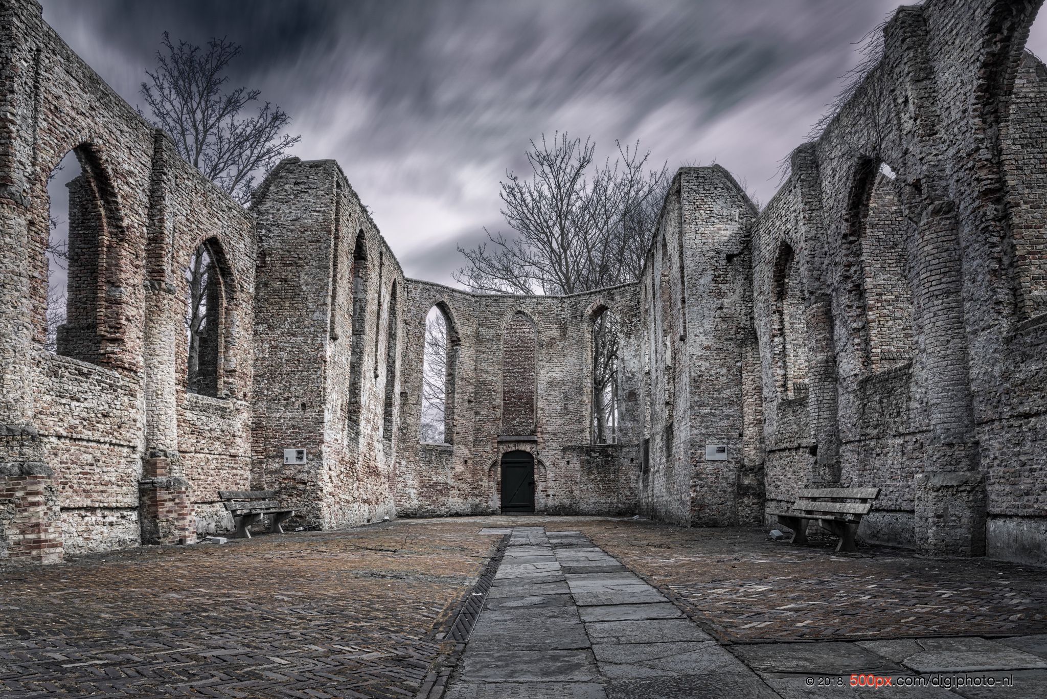 Ruïnekerk in Oude Niedorp, Netherlands