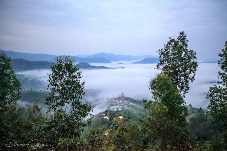 Rwanda drive to the mountains