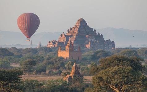Bagan from Pyathada Temple