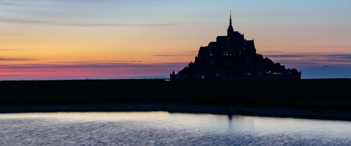 Dusk twilight at 'Le Mont-Saint-Michel'