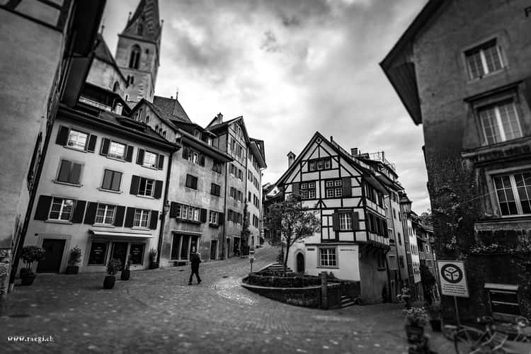 Papa Moll Curve, Baden