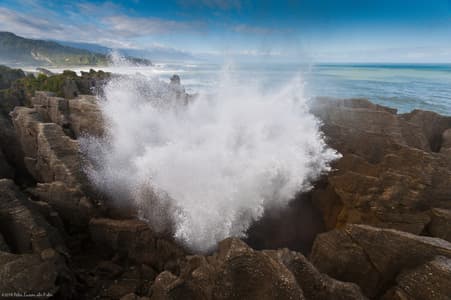 Punakaiki / Pancake Rocks blow holes