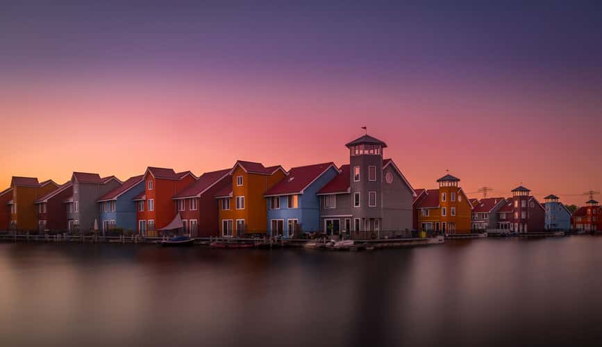 Colourful houses at Reitdiephaven
