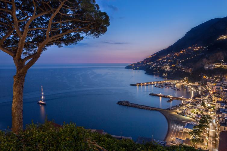 Salita Capo di Croce, overlooking the town of Amalfi