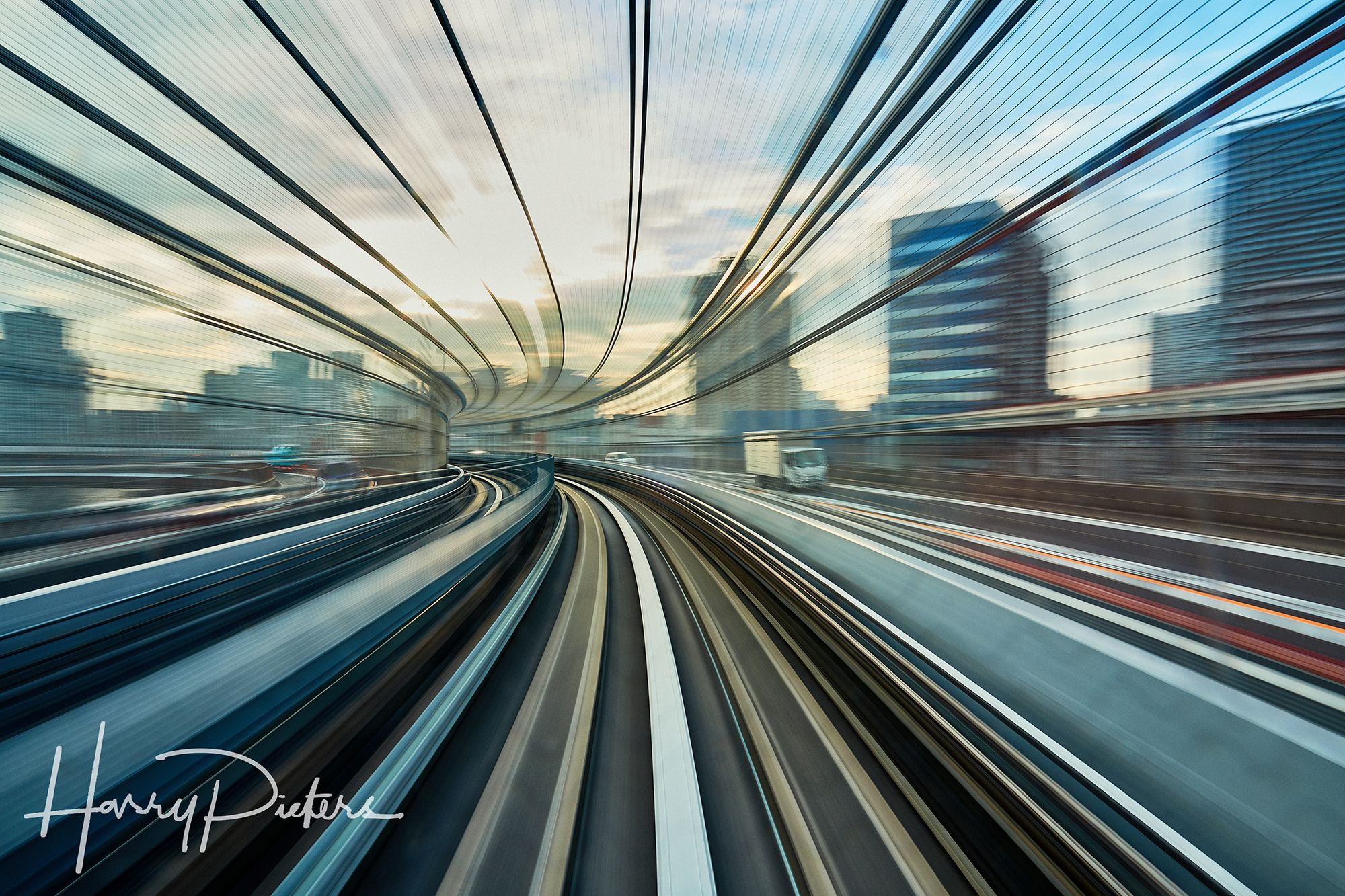Metro Tunnel at Rainbow Bridge, Tokio, Japan