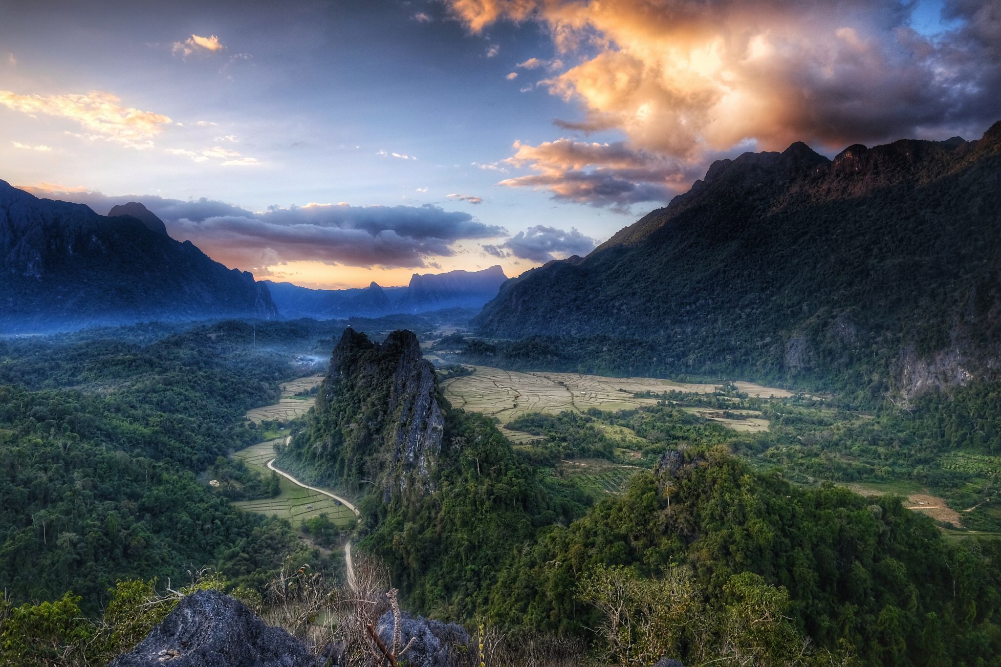 Vang Vieng, Lao
