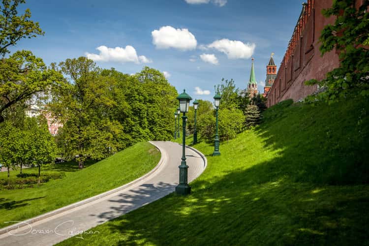Alexandrovsky Garden Kremlin walls Moscow
