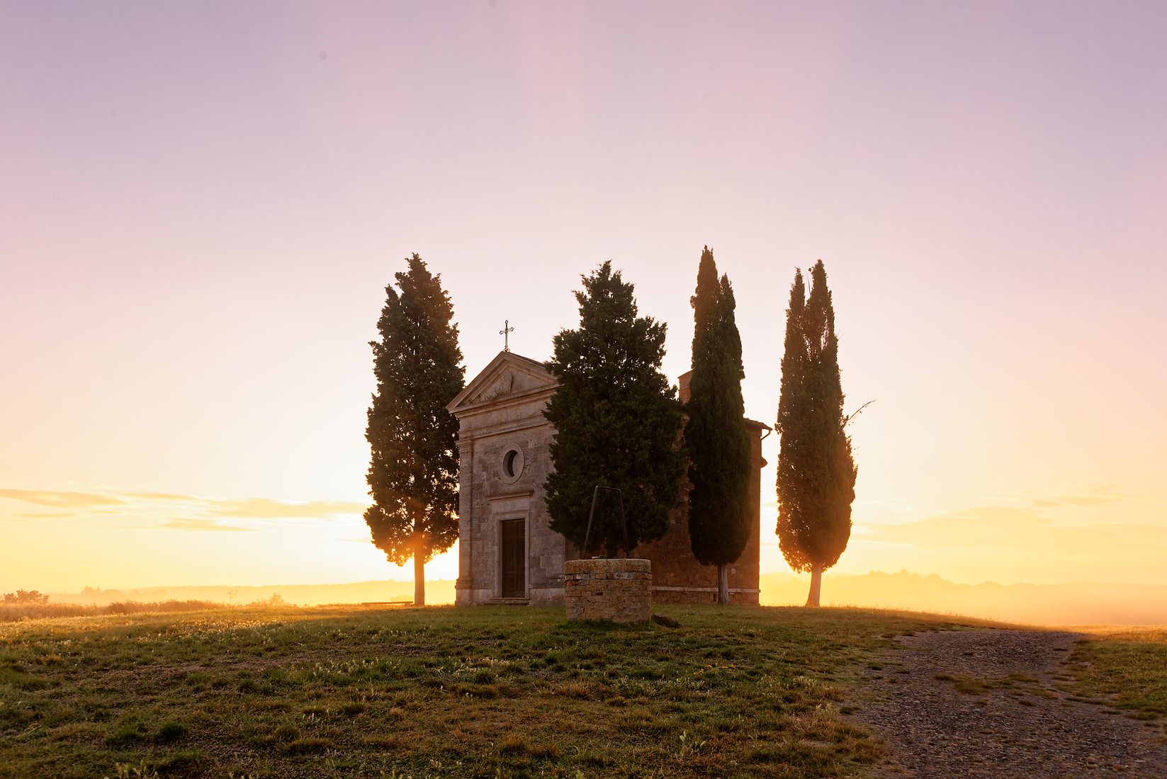 Cappella Madonna di Vitaleta at sunrise, Italy