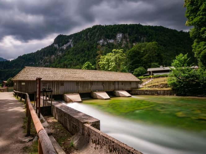 Covers wooden Bridge on the Königssee