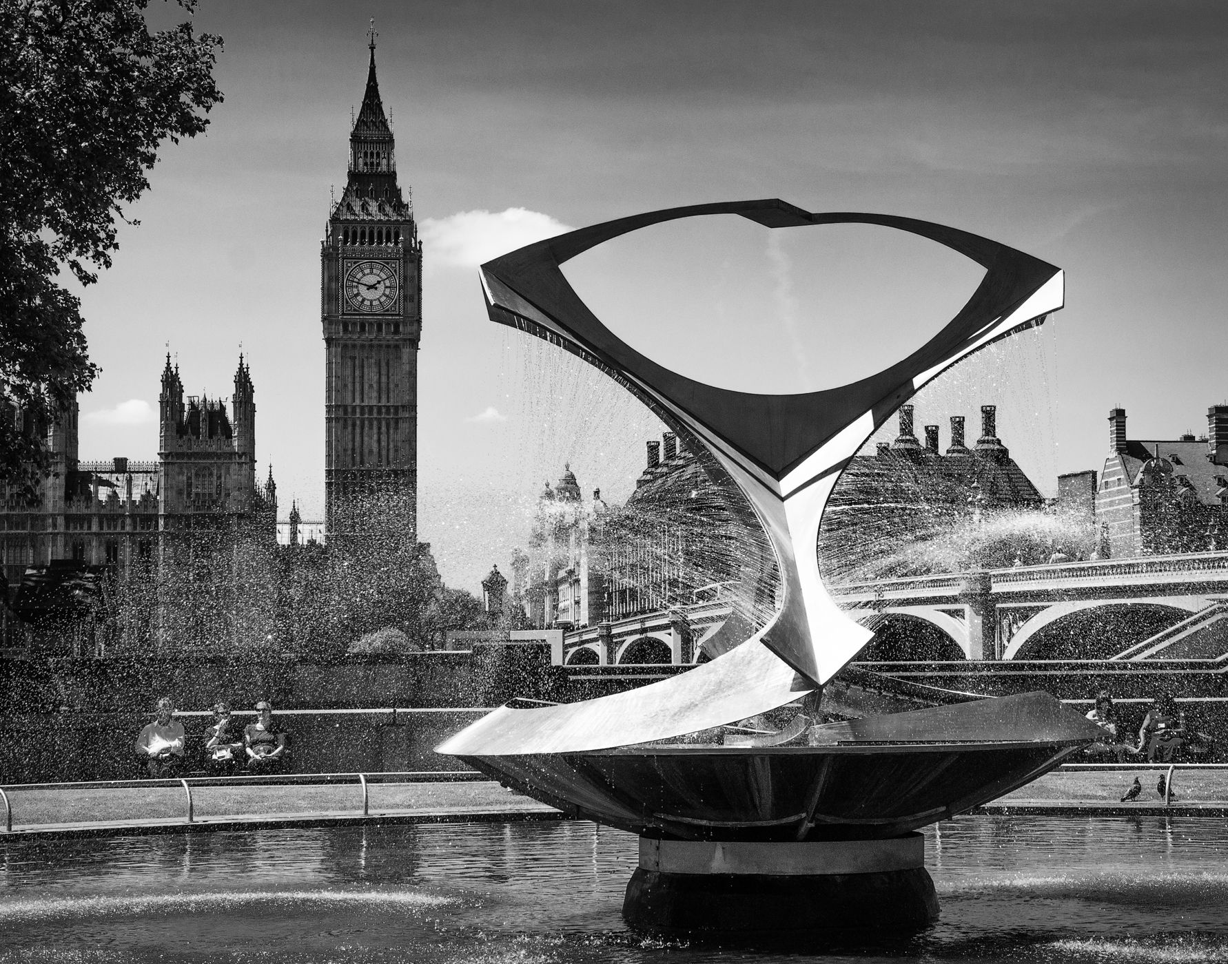 Gabo Fountain, United Kingdom