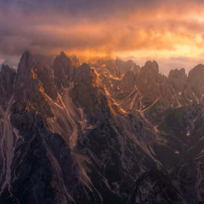 Hike to Sunset/Sunrise Dolomite View from Rifugio Auronzo, Italy