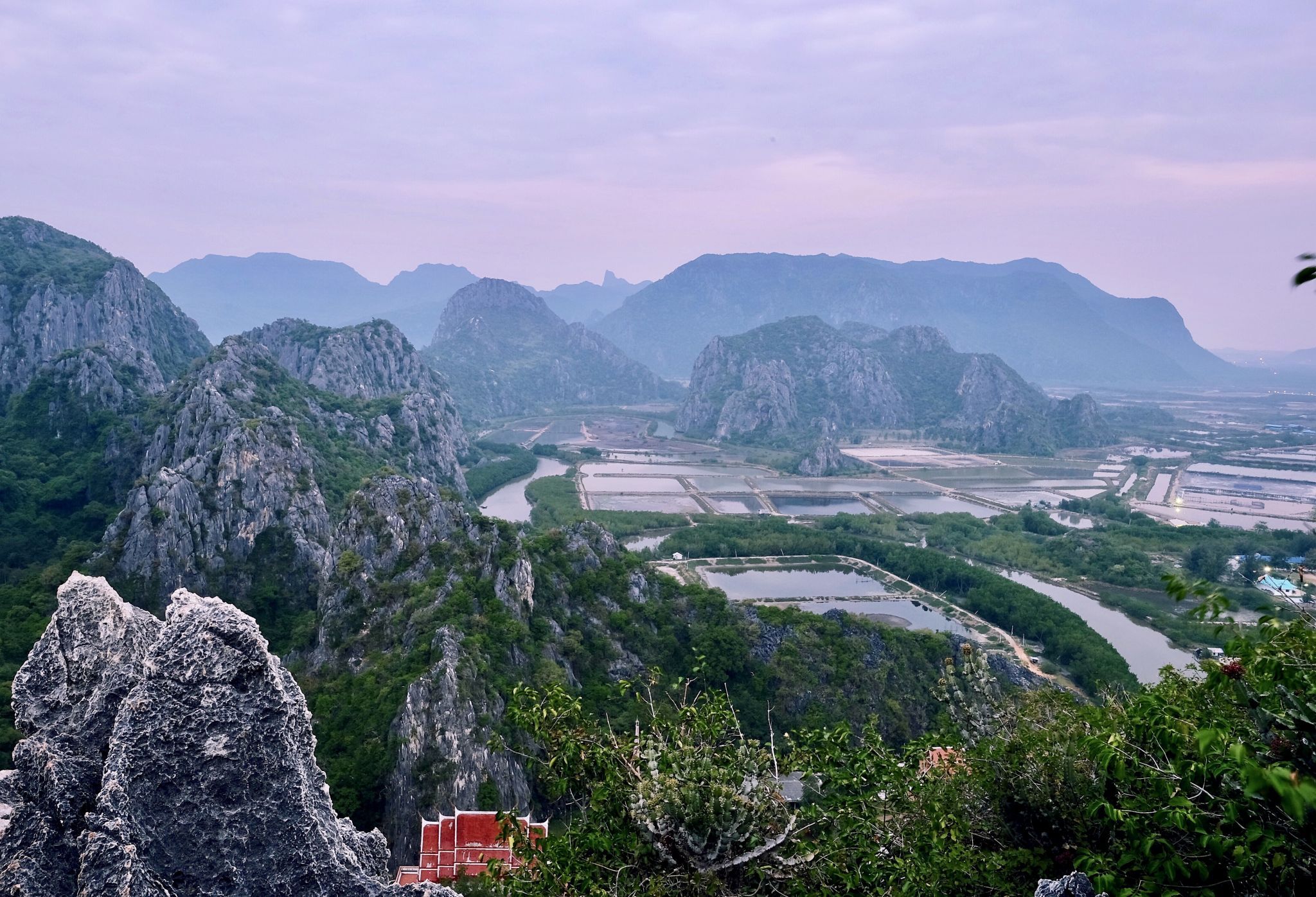 Khao Daeng Viewpoint, Thailand