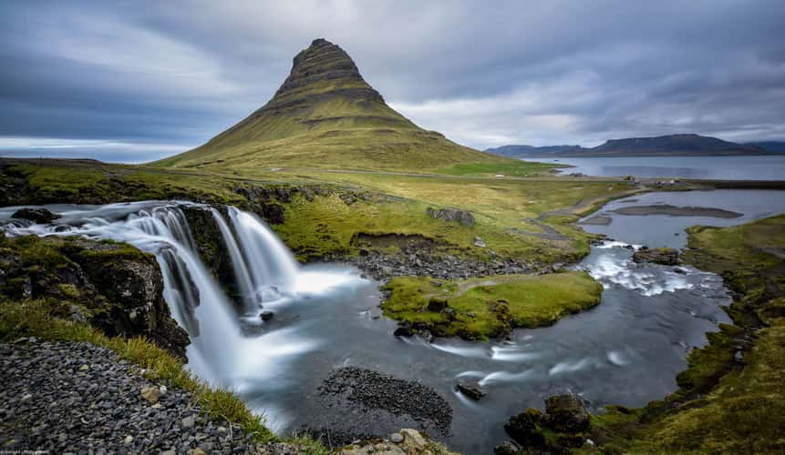 Kirkjufell Waterfall with Kirkjufell