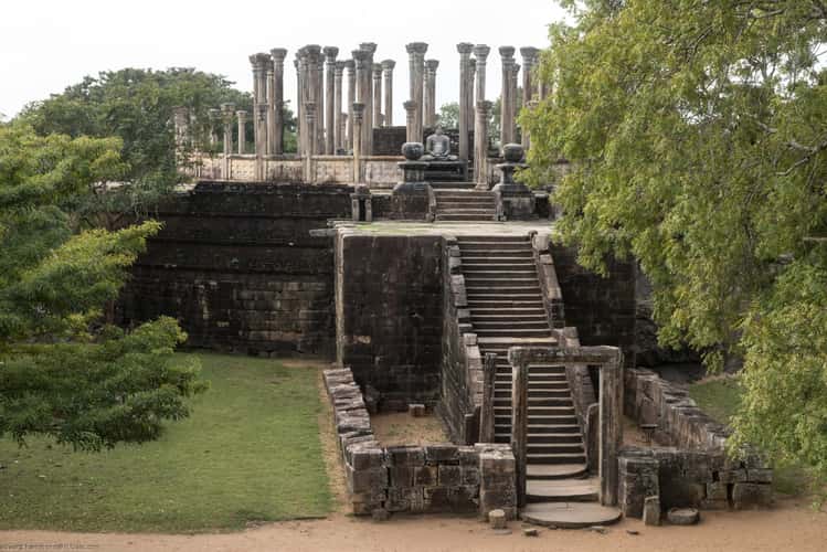Medirigiriya Vatadage