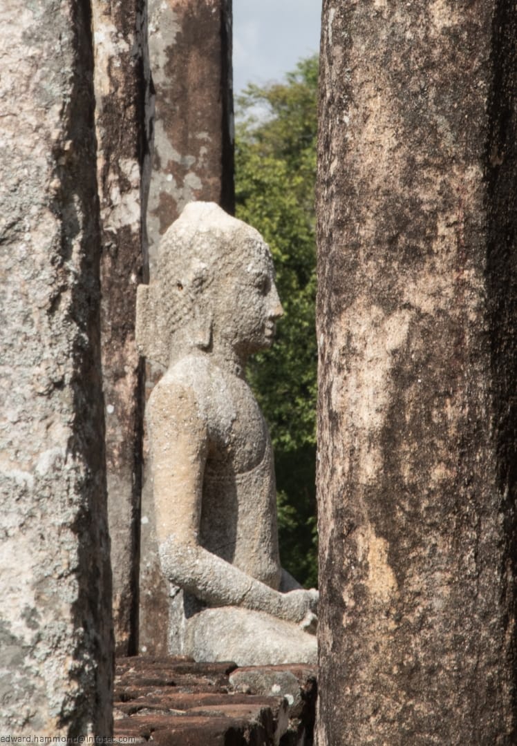 Medirigiriya Vatadage, Sri Lanka