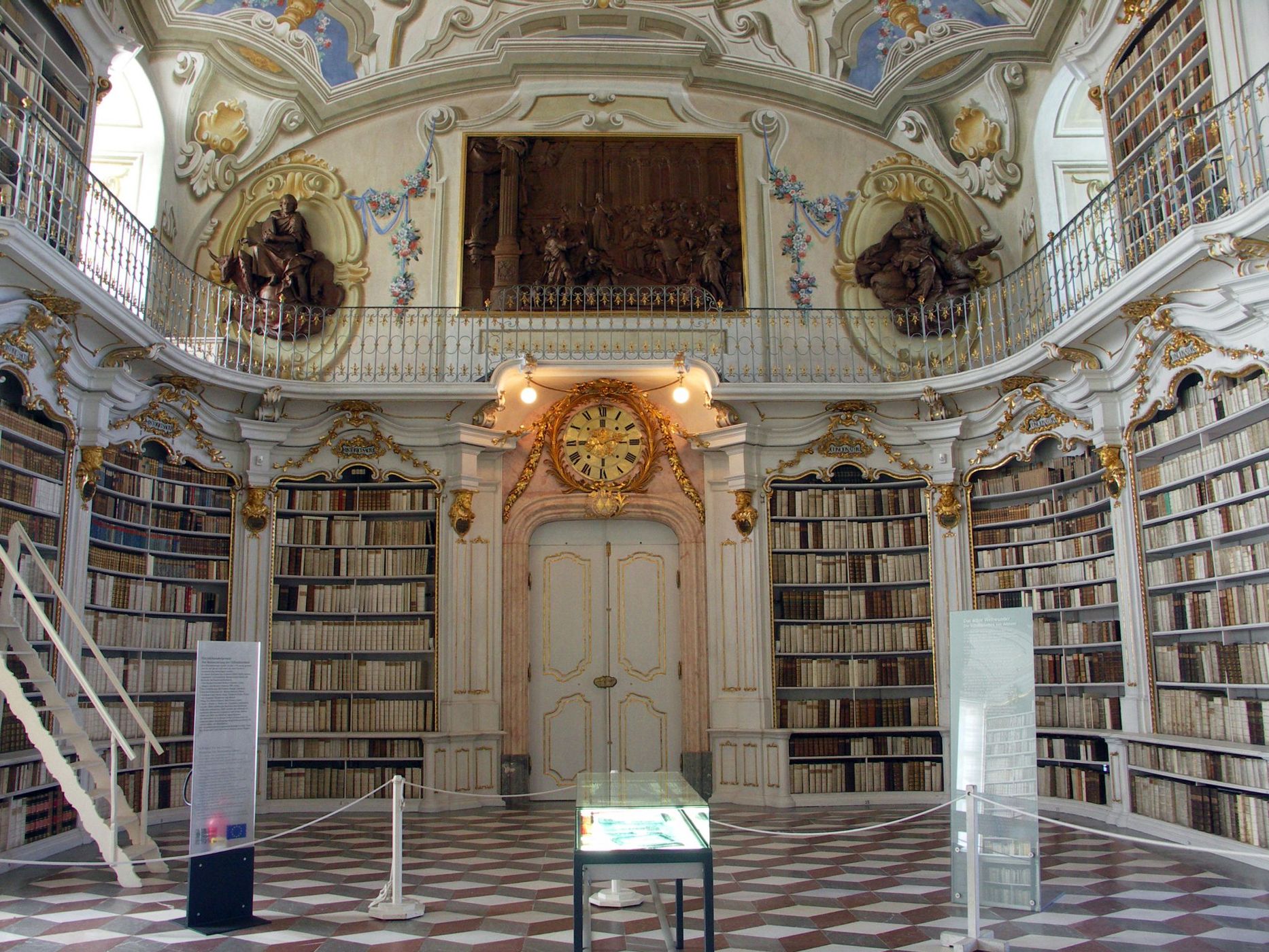 Stift Admont mit Bibliothek, Austria