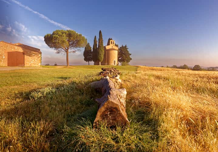 The back side of the Cappella di Vitaleta