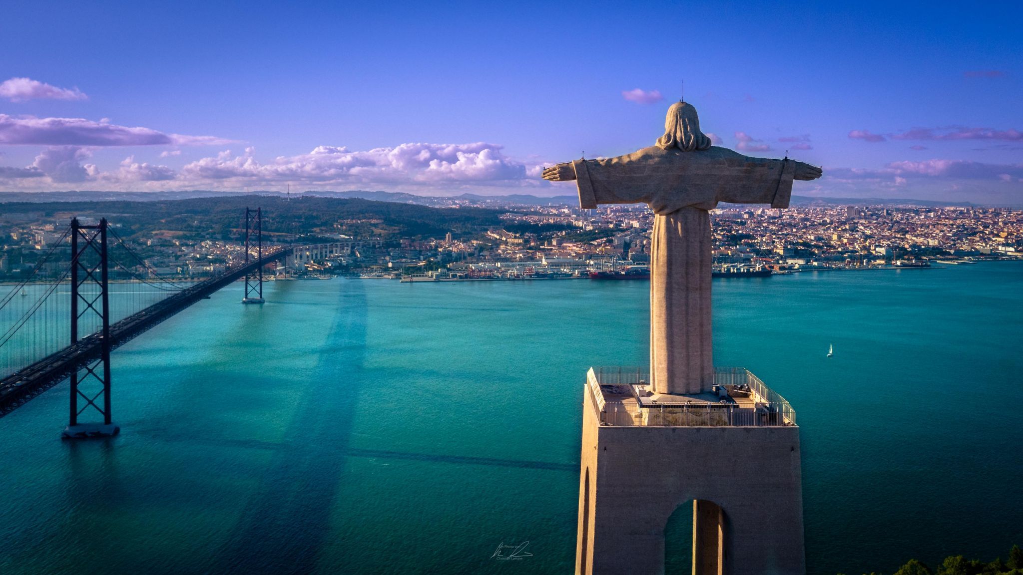 '25 de Abril' Bridge and Christo Rei, Almada, Portugal