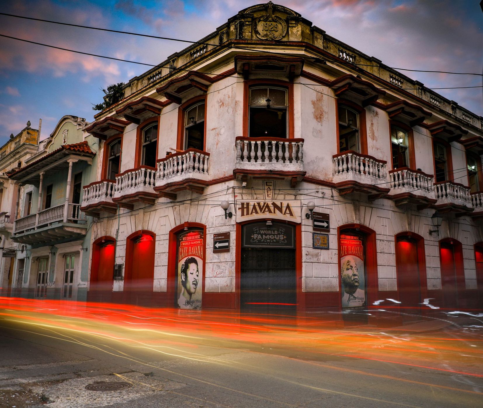 Cafe Havana sunrise, Colombia