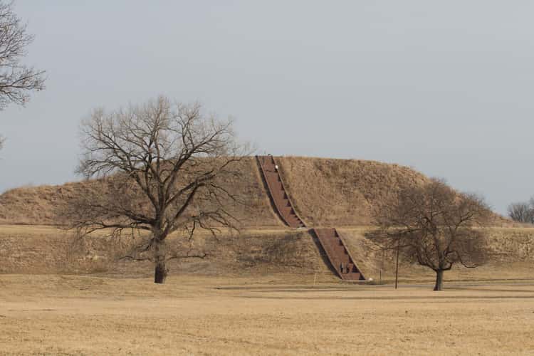 Cahokia Mounds State Historic Site