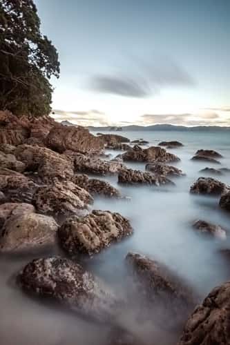 Chathedral Cove Cliffs