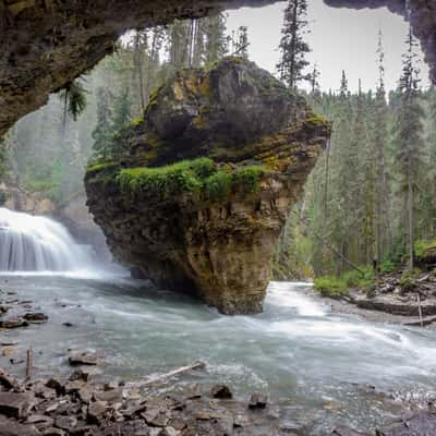 Johnston Canyon, Lower Falls, Canada