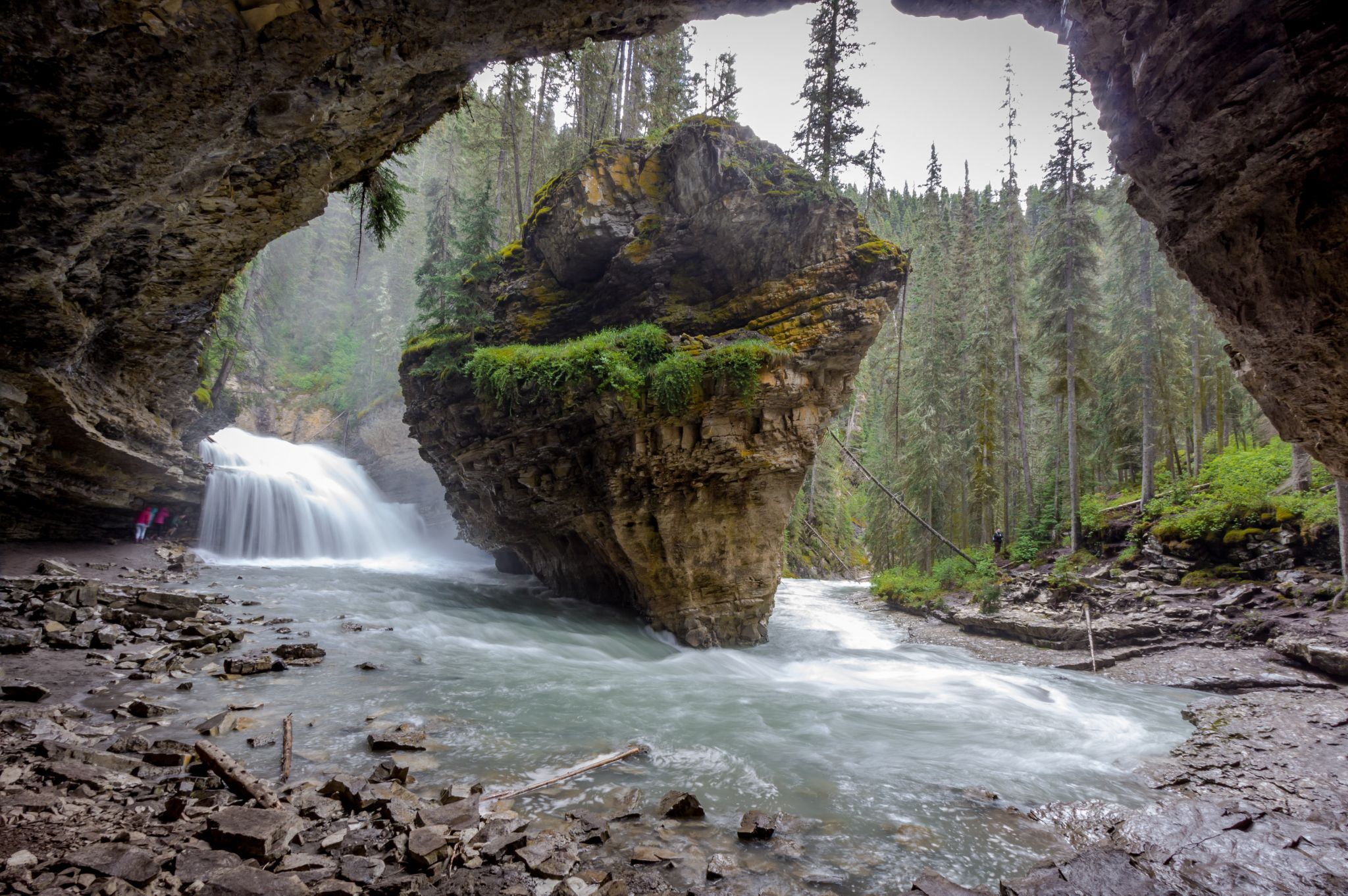 Johnston Canyon, Lower Falls, Canada