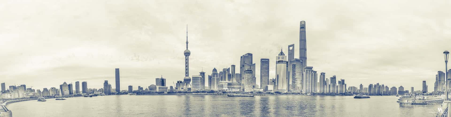 Pudong Skyline Viewpoint – The Bund End