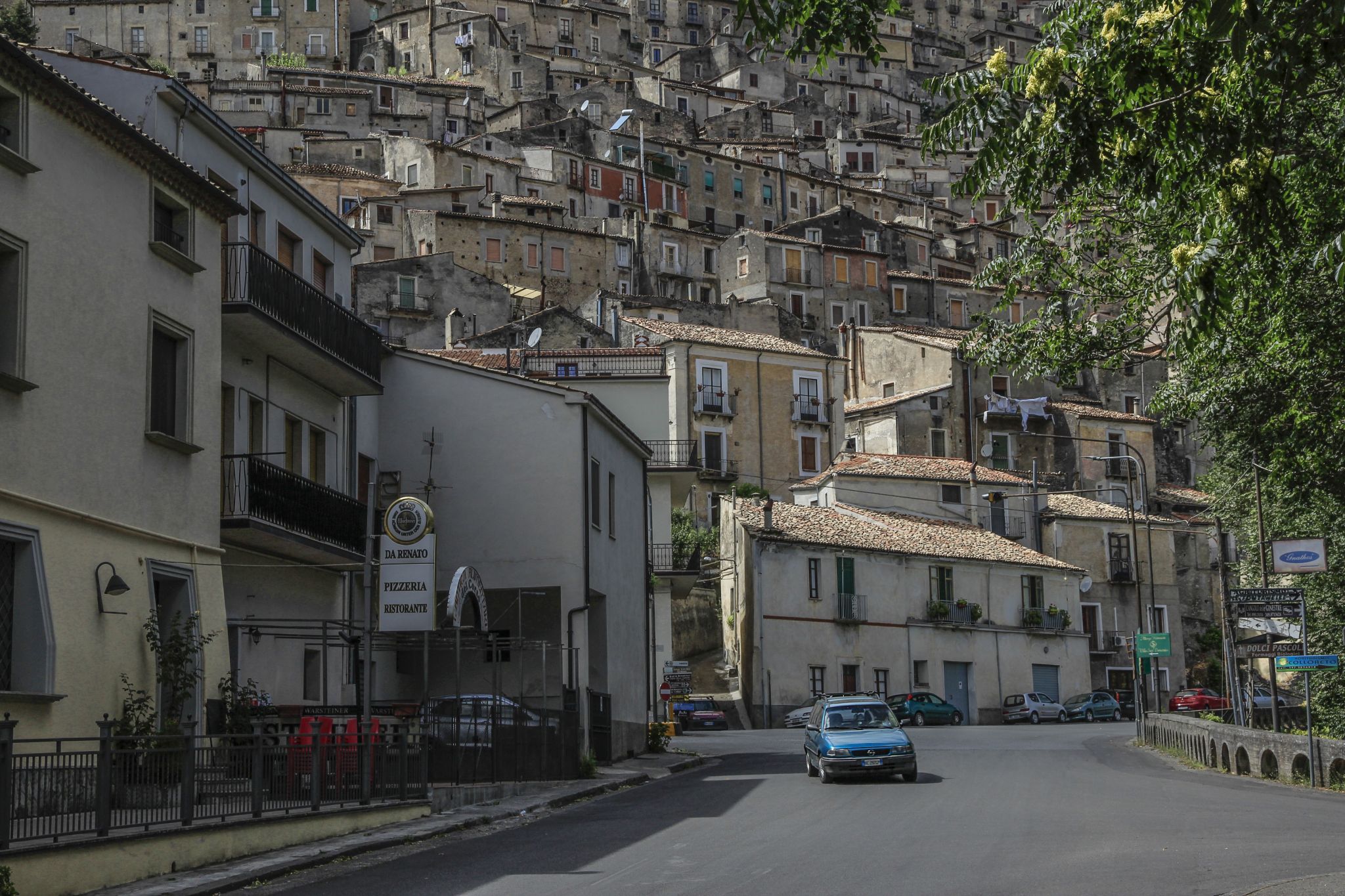 Morano's Pattern, Italy