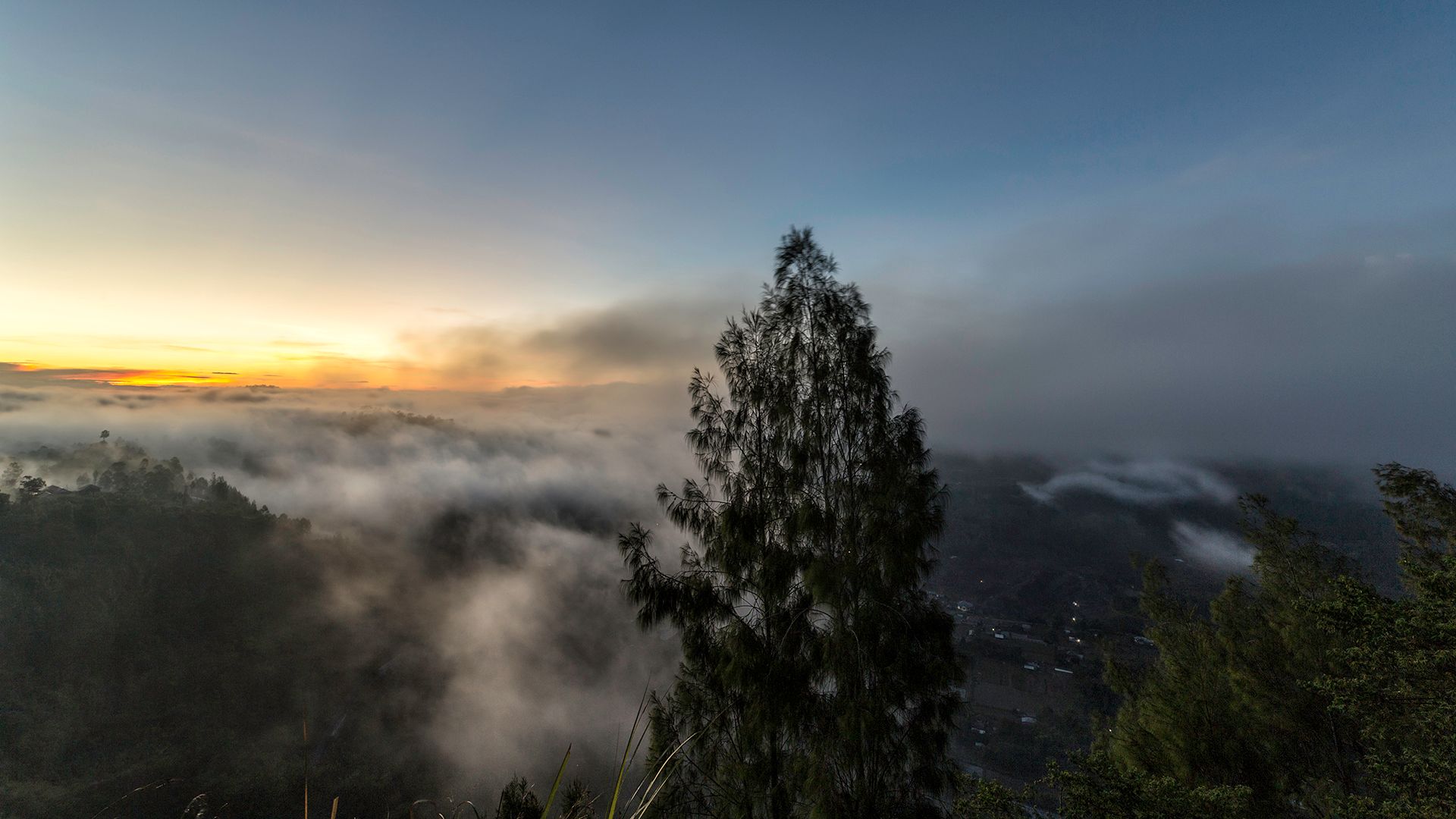 Mount Batur - Pinggan sunrise spot, Indonesia