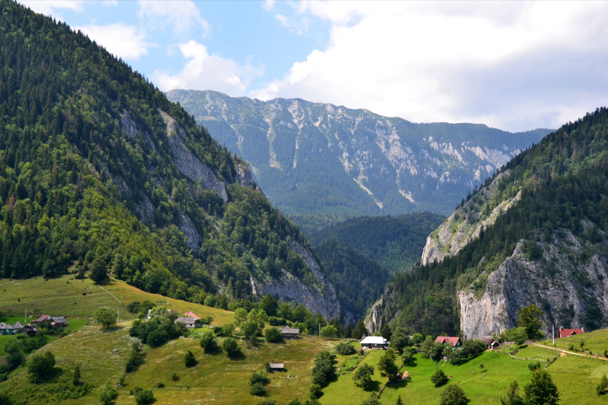 Piatra craiului, Romania
