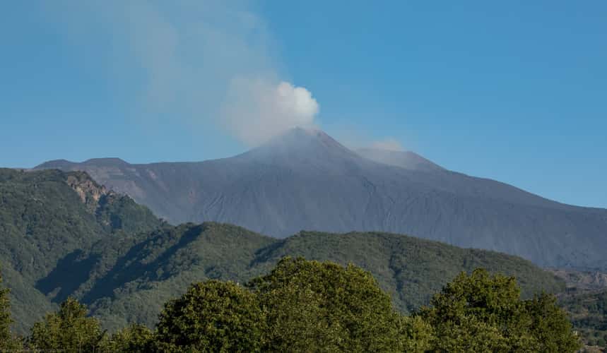 A place to stay near Etna