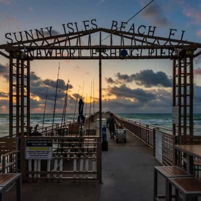 Newport Pier, Miami, USA