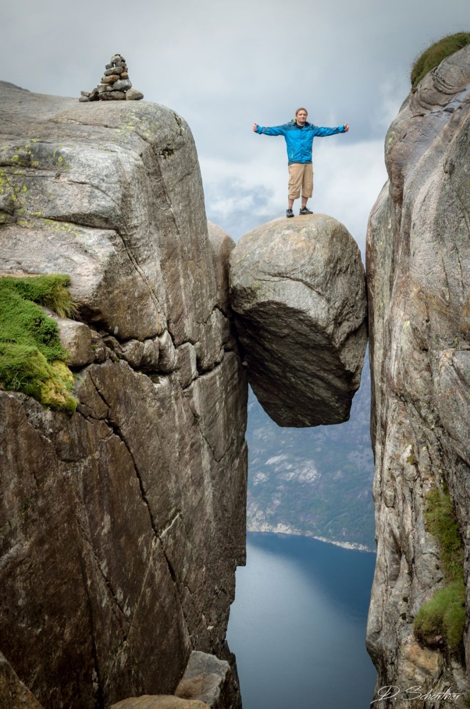 Kjeragbolten, Norway