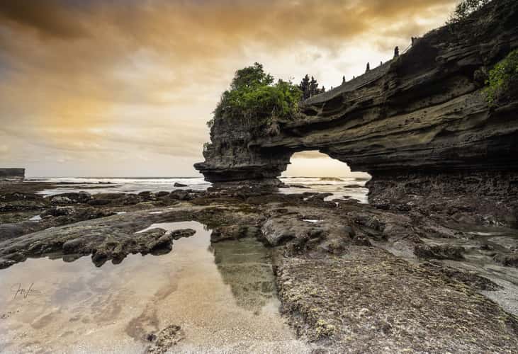 Tanah lot bali Rocks