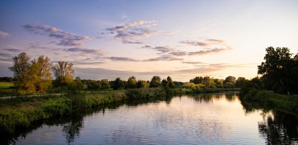Beauty autumn sunset on the Hunter river