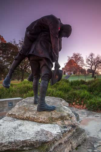 The Cobbers monument Melbourne Sunrise