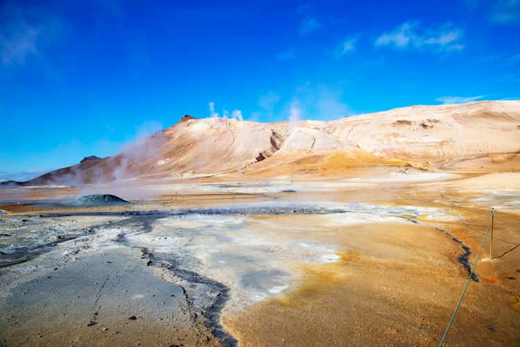 Hverir, sulfuric fumarolas