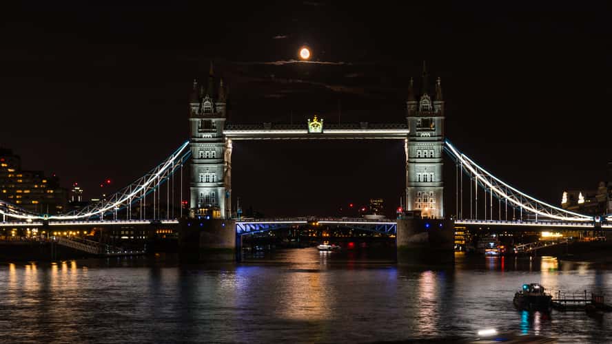 Tower Bridge southview, London