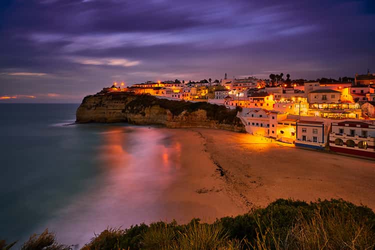 Golden Chalk Cliffs (Praia do Carvoeiro / Algarve)