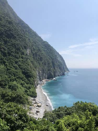 Ch'ing-shui Cliff