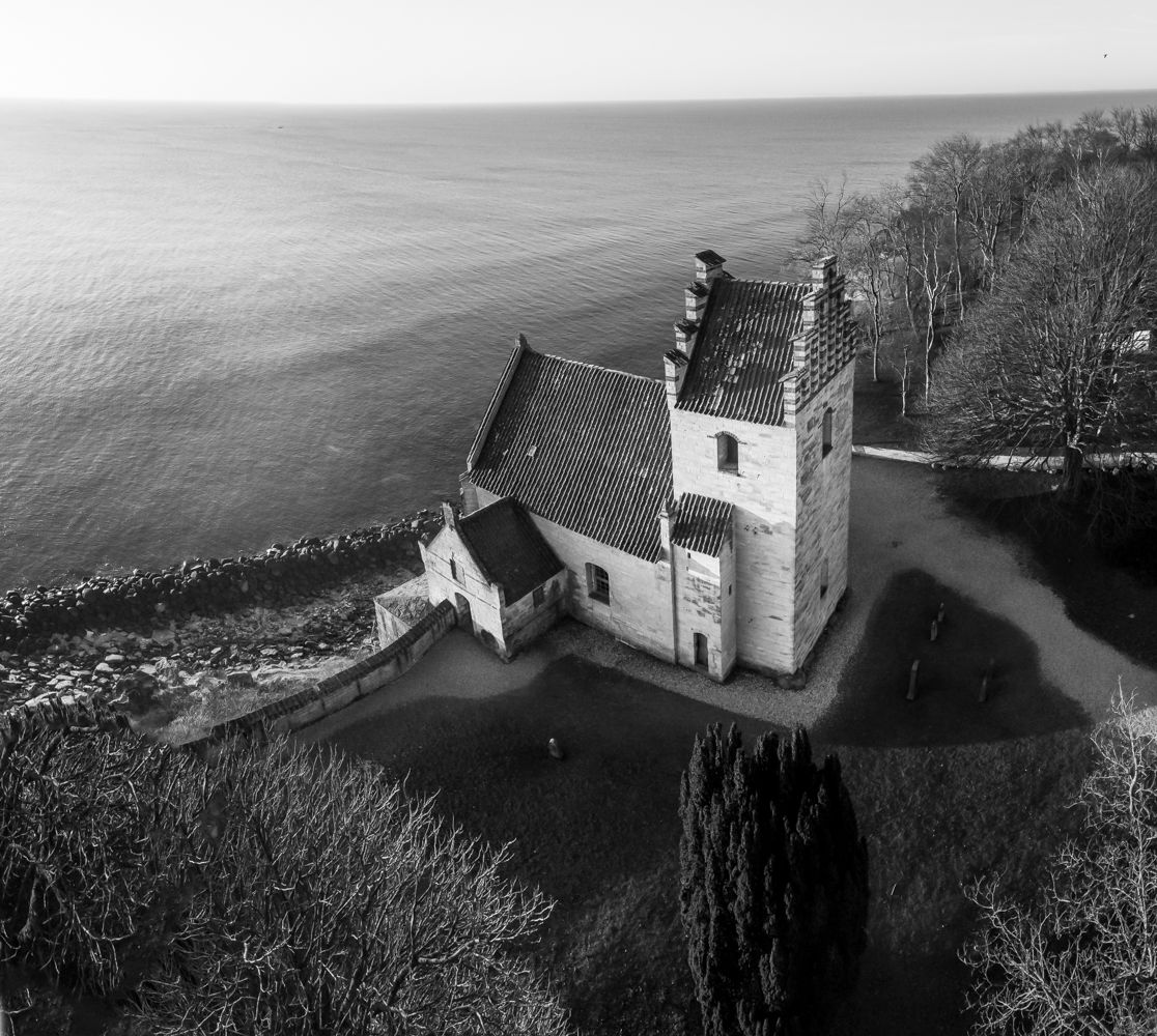 Højerup Gl. Kirke (Old church on the edge), Denmark