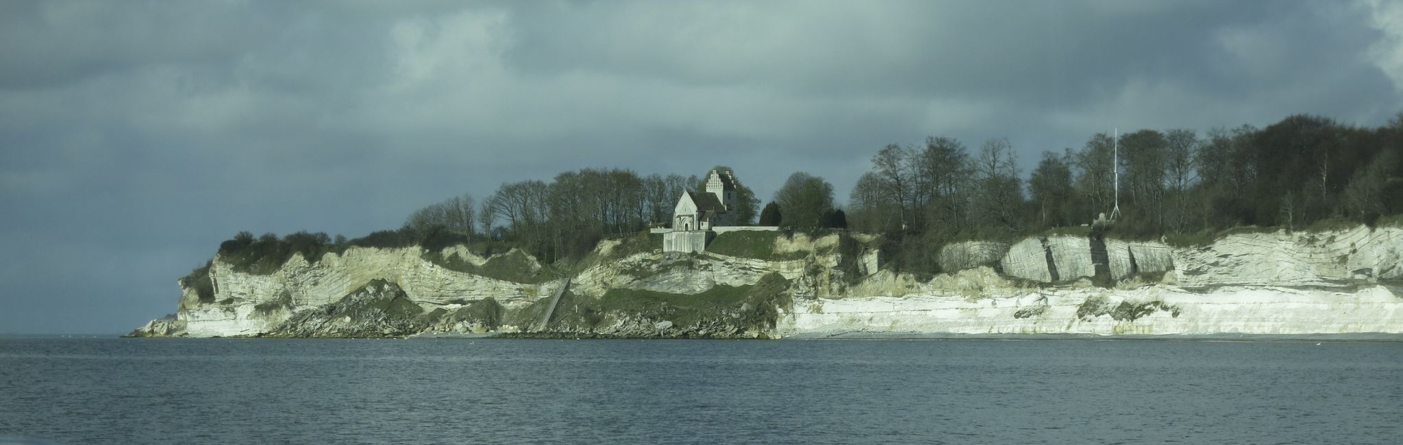 Højerup Gl. Kirke (Old church on the edge), Denmark