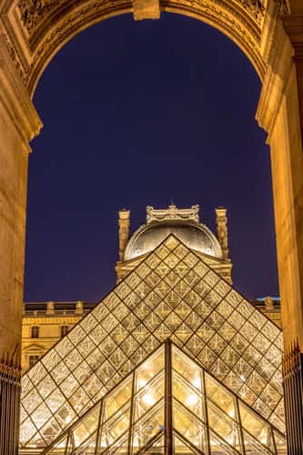 Pyramide du Louvre
